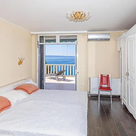 Beautiful In Okrug Gornji Holiday home