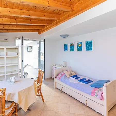 Beautiful In Okrug Gornji Holiday home Trogir